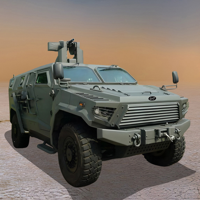 China Factory Civil Four-Wheel Drive 11 Ton Special Off-Road Protection Vehicle