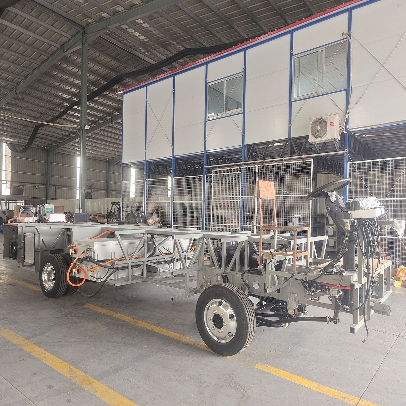 China Factory Innovative 7-8m Electric Passenger Coach Chassis with Strong Power Features