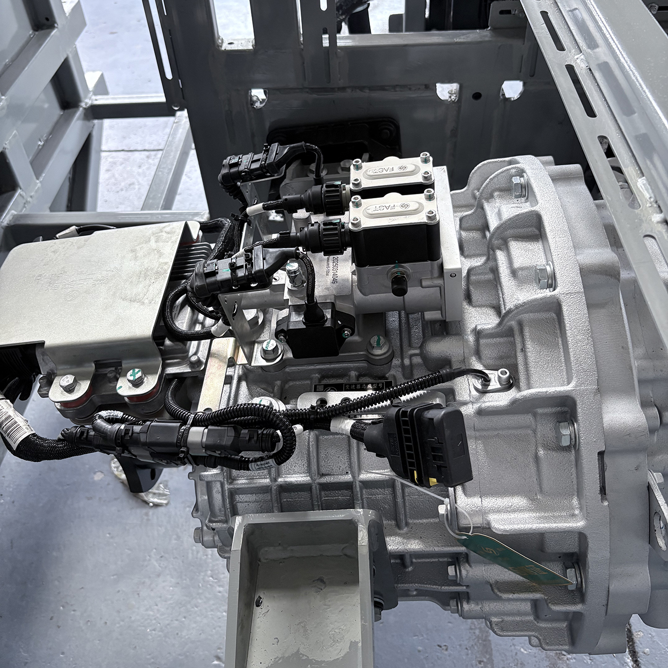 Electric Vehicle Motor, MCU Vcu Electric Bus Truk Motor, MCU Vcu Electric Automobile Parts