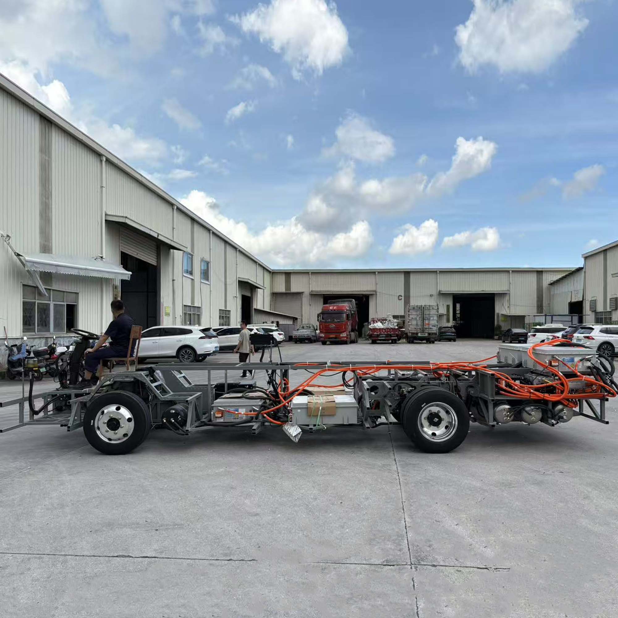 China Factory 8m Electric Luxury City Commuter Bus Chassis Coach Chassis