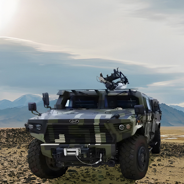 China Factory Civil off-Road 4X4 8 Ton Four-Wheel Drive Special Protection Vehicle