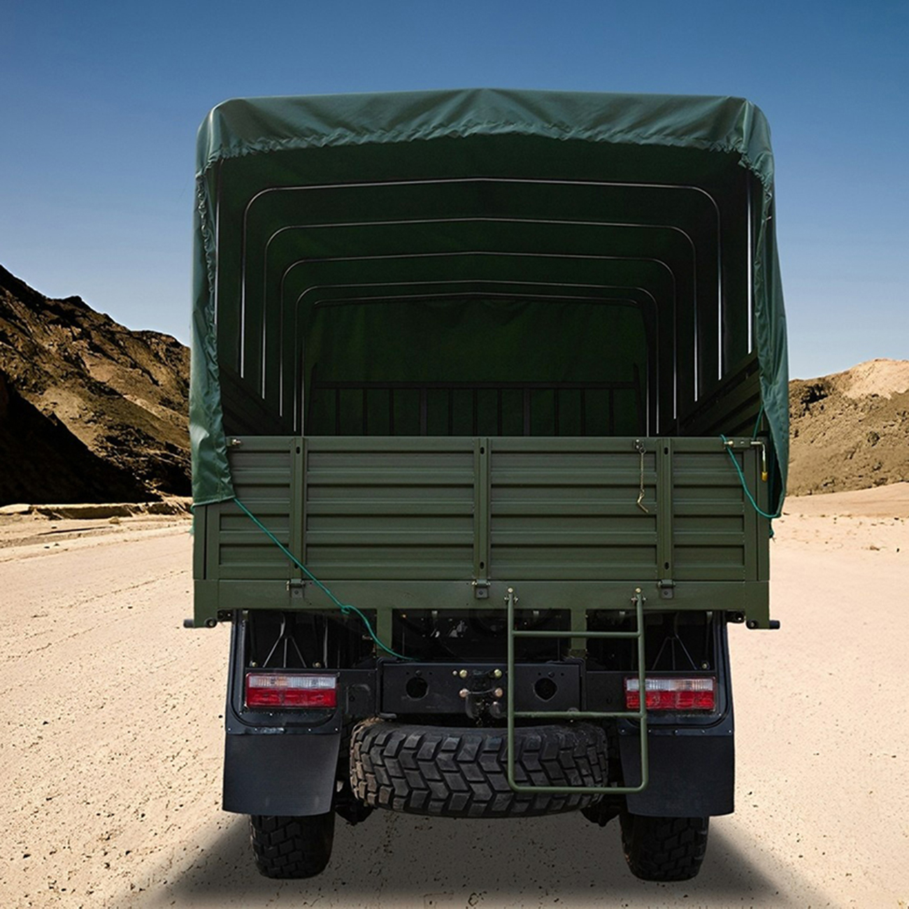 China Factory 4X4 9 Ton Civil Platform Special Civil Truck Chassis