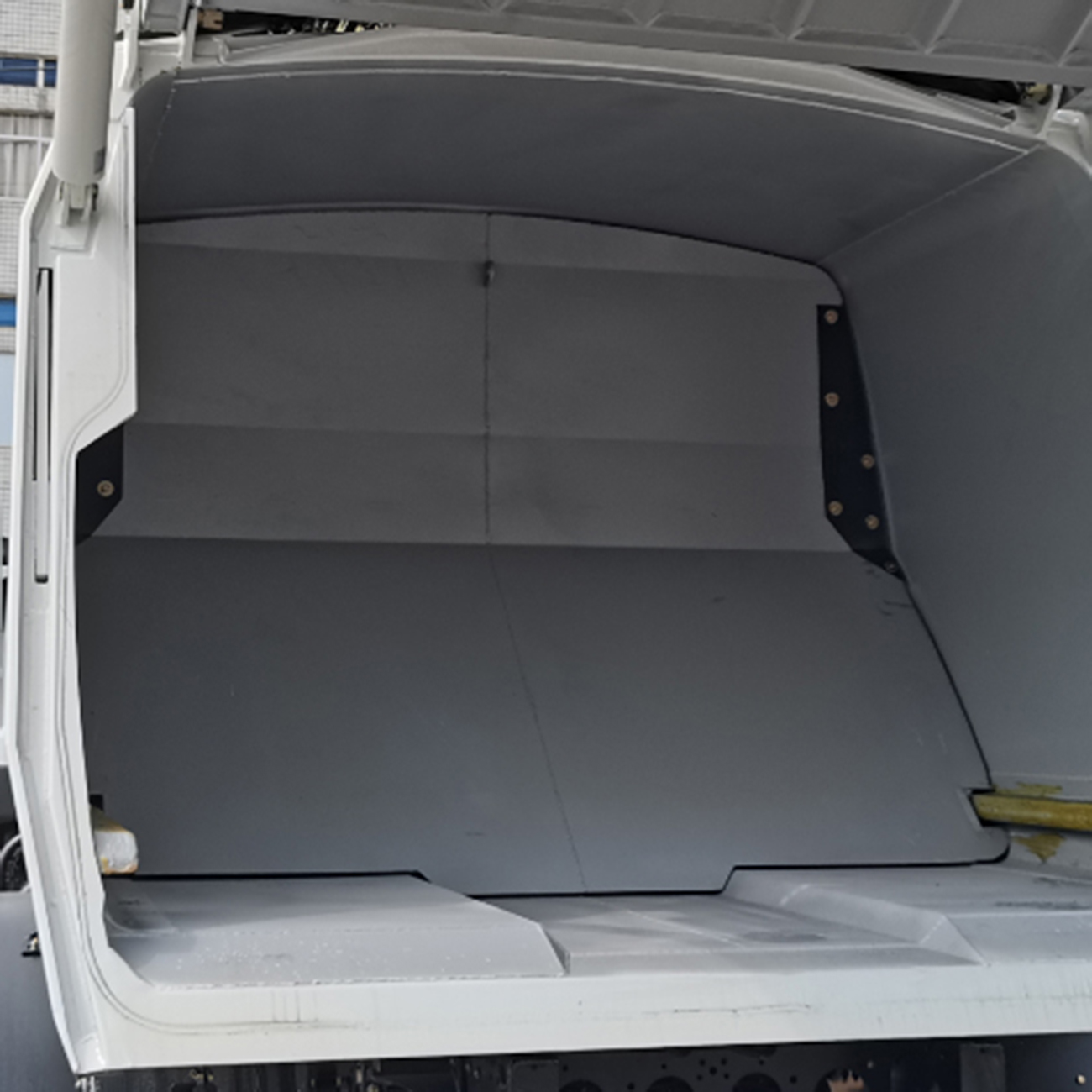 China Factory Innovative Compression Garbage Truck Garbage Collection And Transport Sanitation Truck