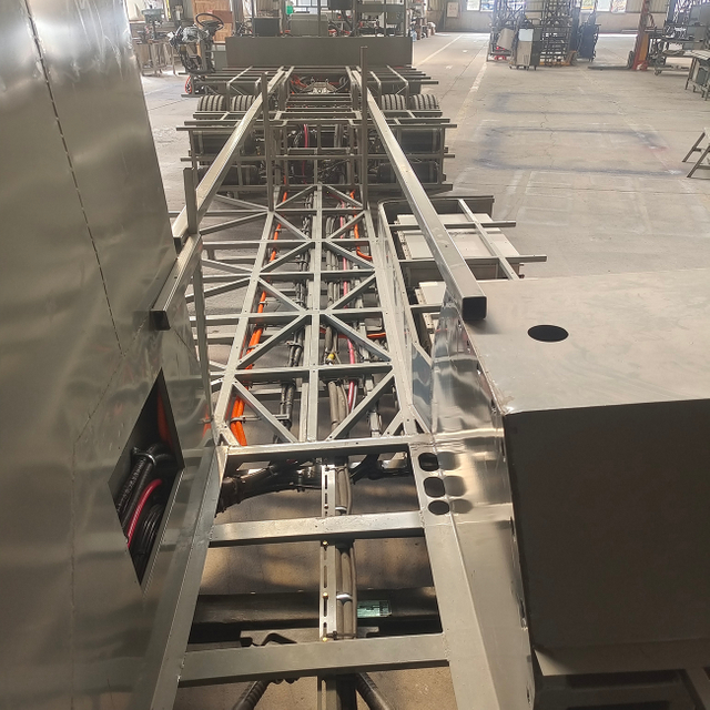 China Factory 12m Electric City Luxury Commuter Bus Chassis Design