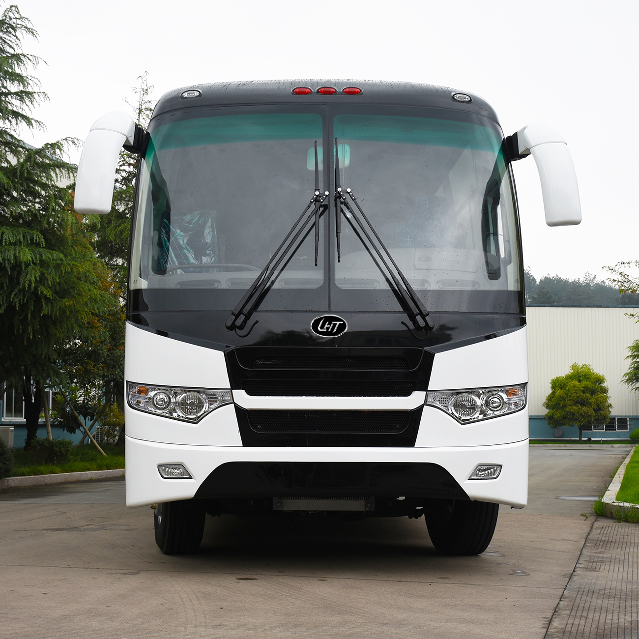 China Factory 12 Meters Diesel New Luxury 50 Seats Coach Bus and 55seats Coach Bus Passenger Bus Tourist Bus for Sale