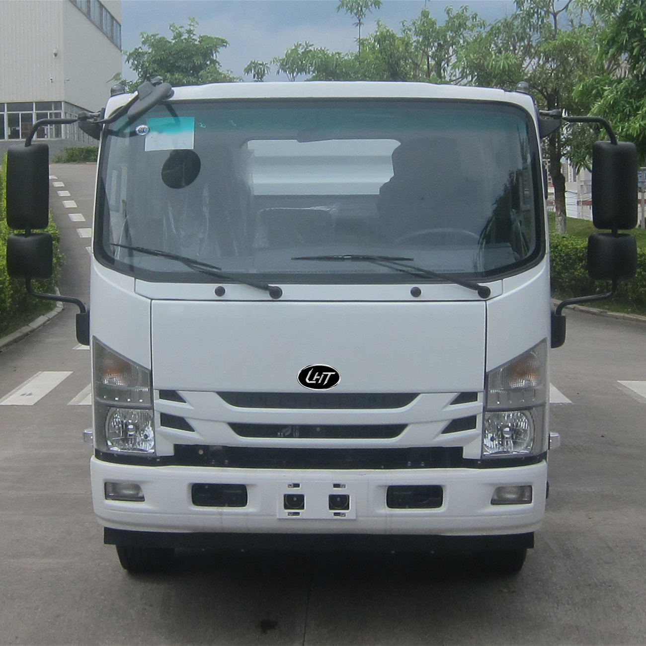 China Factory Road Cleaning Sweeper Sanitation Truck
